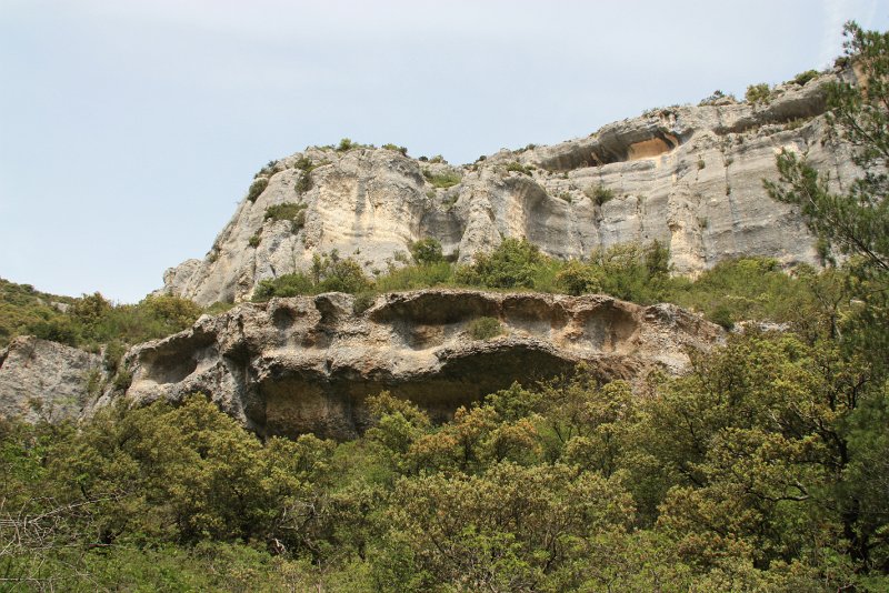 IMG_0114.JPG - AU DESSUS DE NOS TETE BAUMES ET GROTTES 