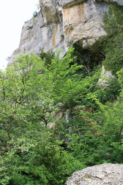 IMG_0163.JPG - LA VISITE SE FAIT AVEC LE CHANT DE LA CASCADE JUSTE AU DESSUS 