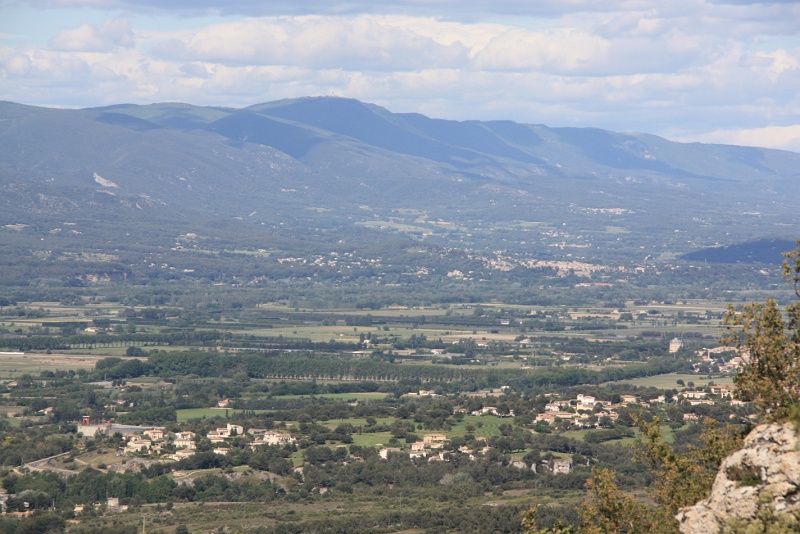 IMG_2182.JPG - VUE SUR LE GRAND LUBERON ET LE MOURRE NEGRE 