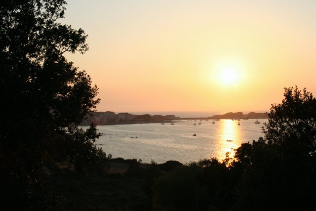 IMG_2174.JPG - COUCHER DE SOLEIL SUR L ILE ROUSSE 