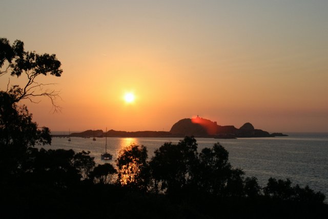 IMG_2175.JPG - COUCHER DE SOLEIL SUR L ILE ROUSSE 