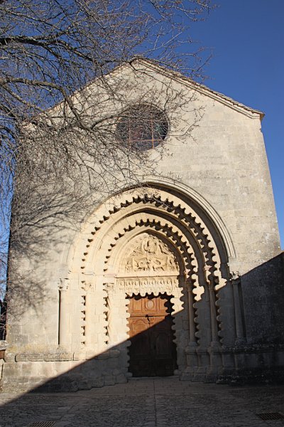 IMG_5550.JPG - NOUS QUITTONS L EGLISE AFIN D ALLER VERS LA BOUTIQUE..... 