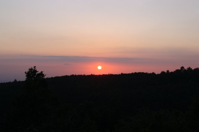 IMG_9087.JPG - AIE LE SOLEIL SE COUCHE.....